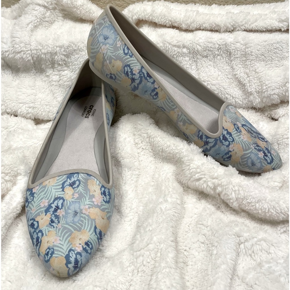 Crocs Comfort Eve Graphic Iconic Flats Sz 10